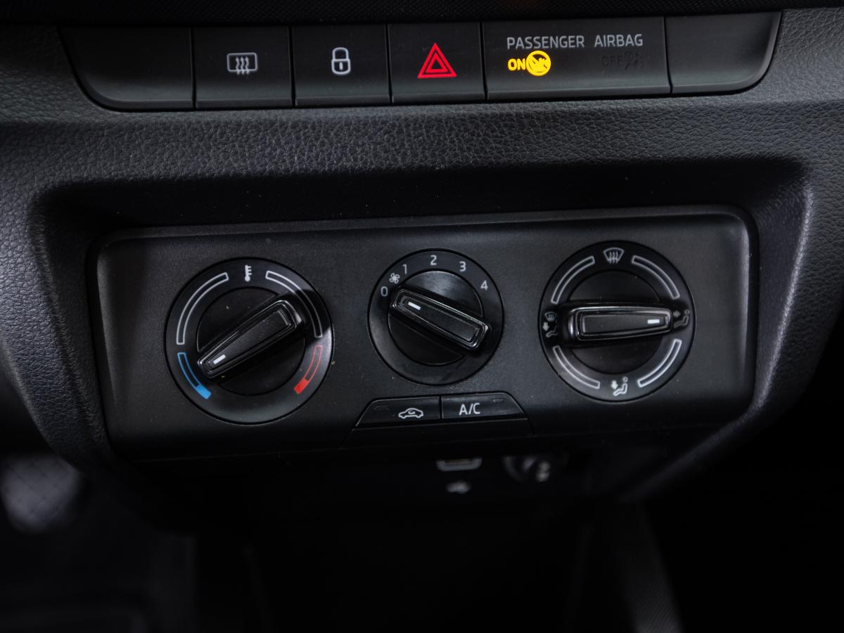 skoda-fabia-break-2021-gasolina-999cc