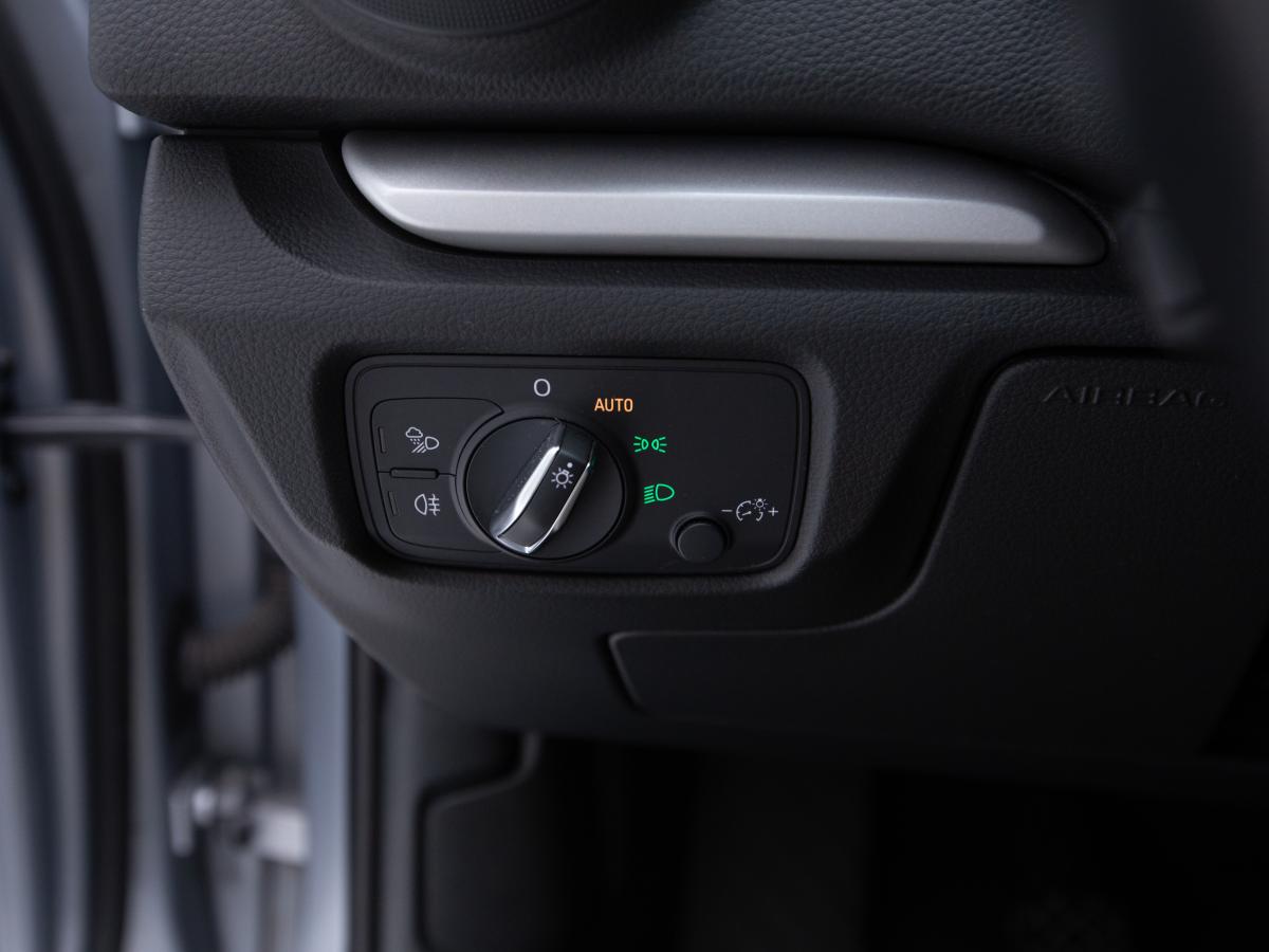 audi-a3-sportback-2017-diesel-1598cc