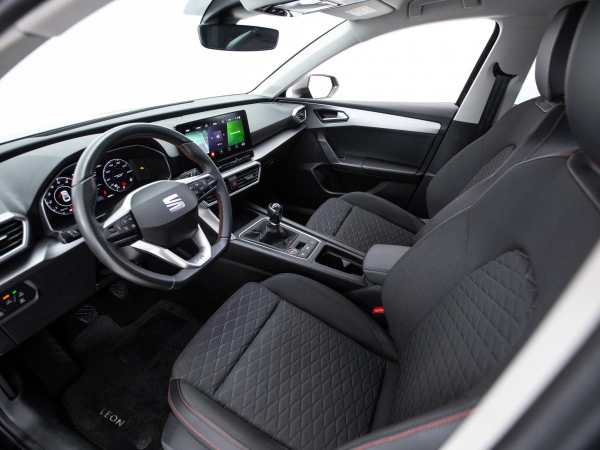 seat-leon-2023-gasolina-999cc