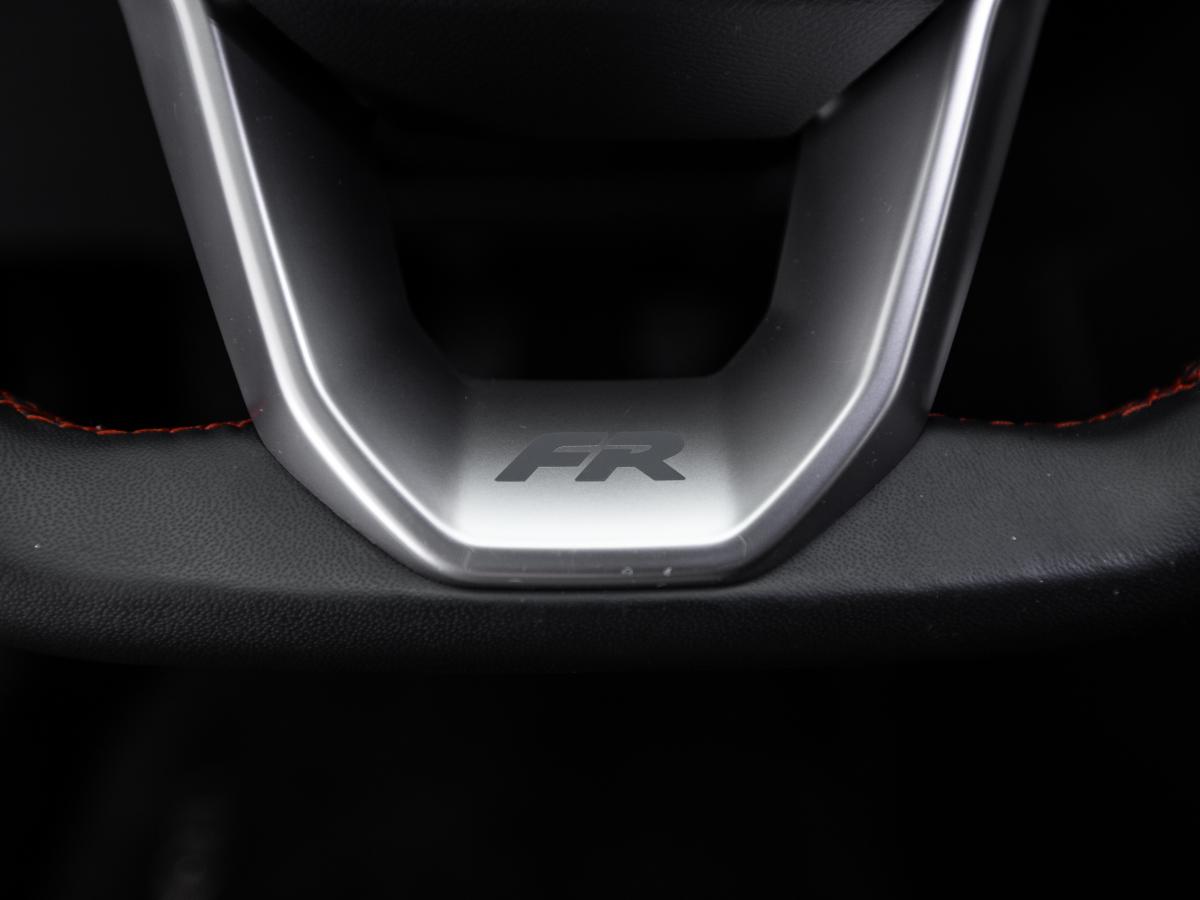 seat-leon-2023-gasolina-999cc