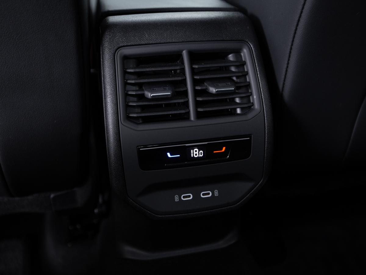 seat-leon-2023-gasolina-999cc