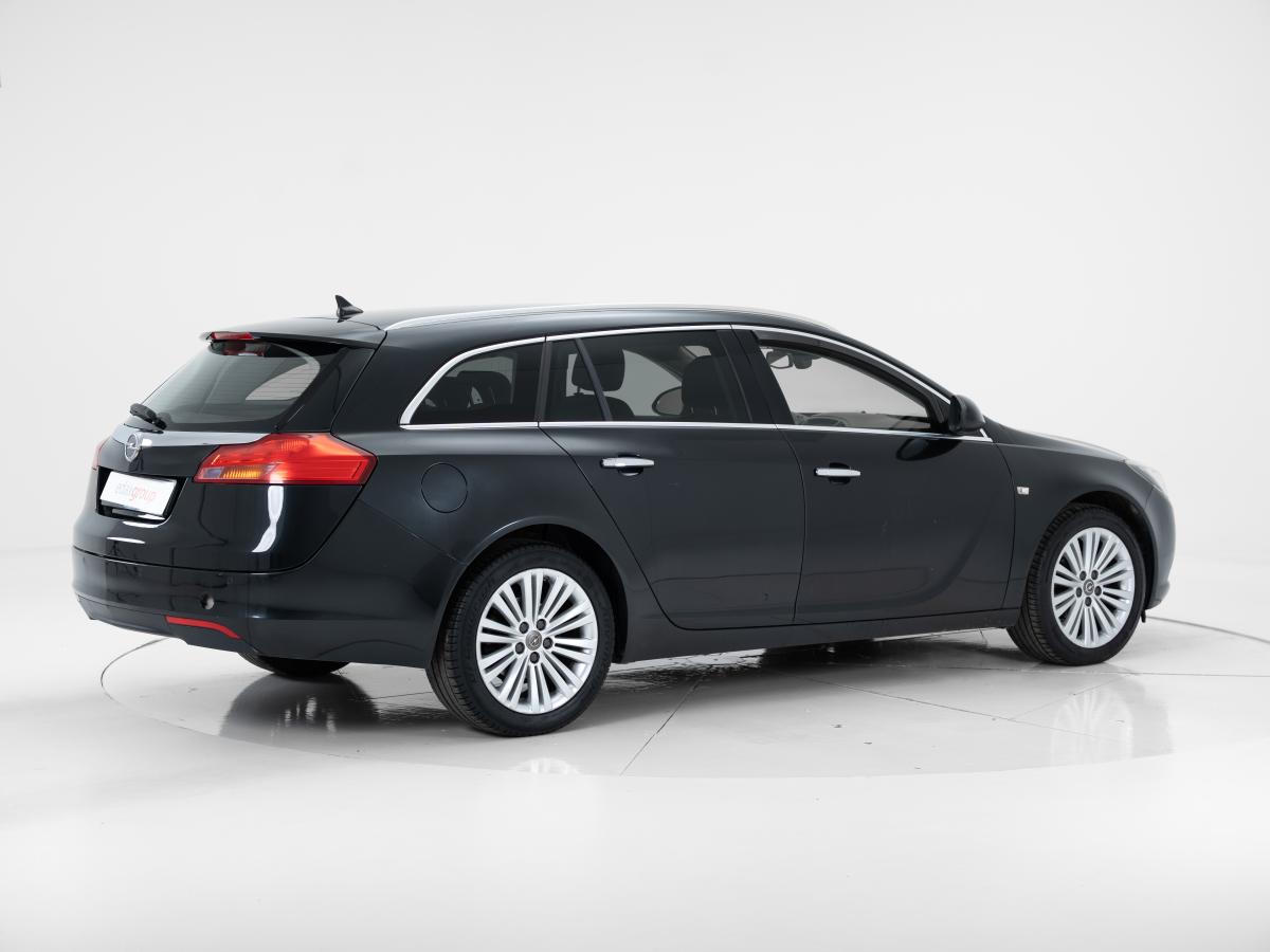 opel-insignia-sports-tourer-2011-diesel-1956cc
