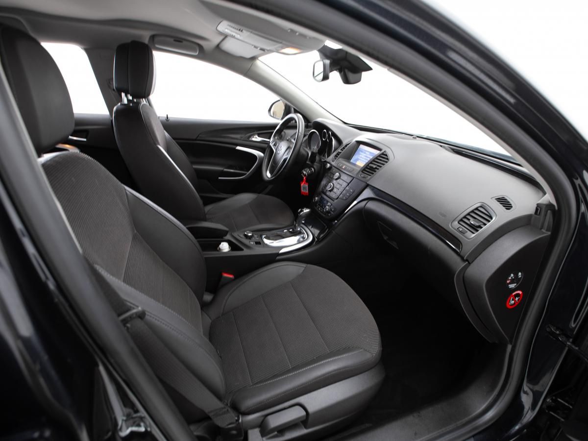 opel-insignia-sports-tourer-2011-diesel-1956cc