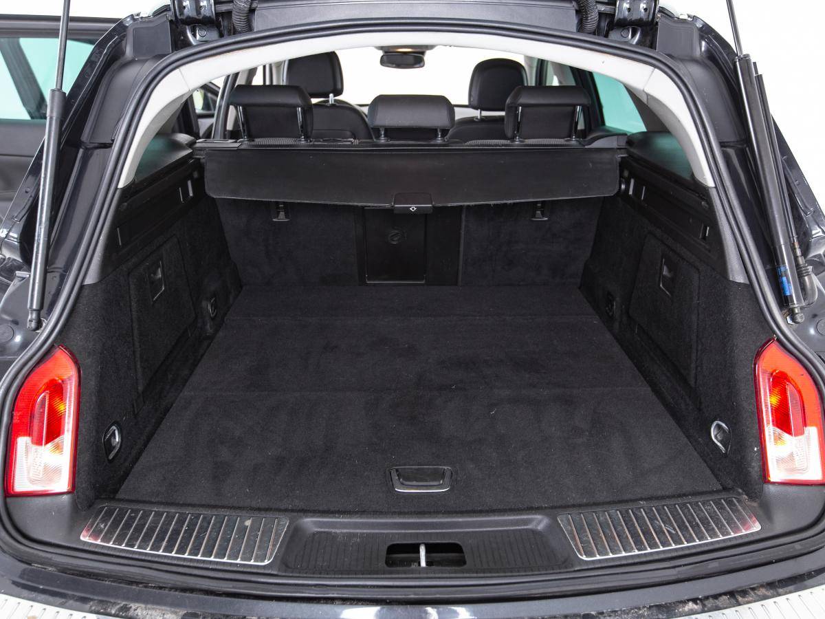 opel-insignia-sports-tourer-2011-diesel-1956cc