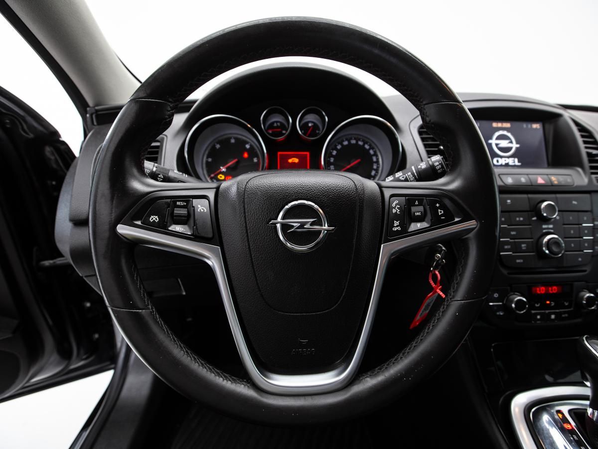 opel-insignia-sports-tourer-2011-diesel-1956cc