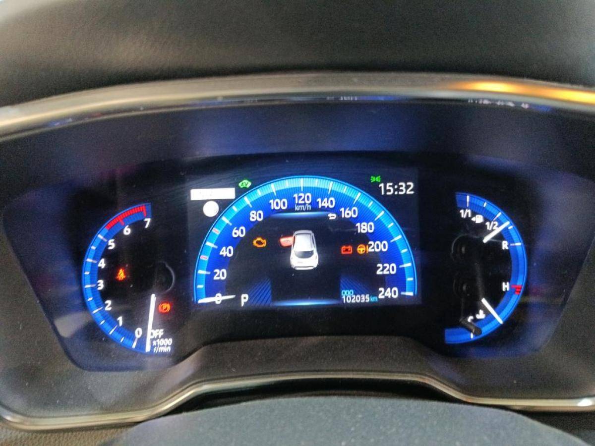 toyota-corolla-2021-hibrido-a-gasolina-1798cc