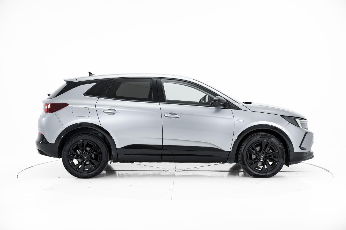 opel-grandland-2023-diesel-1499cc