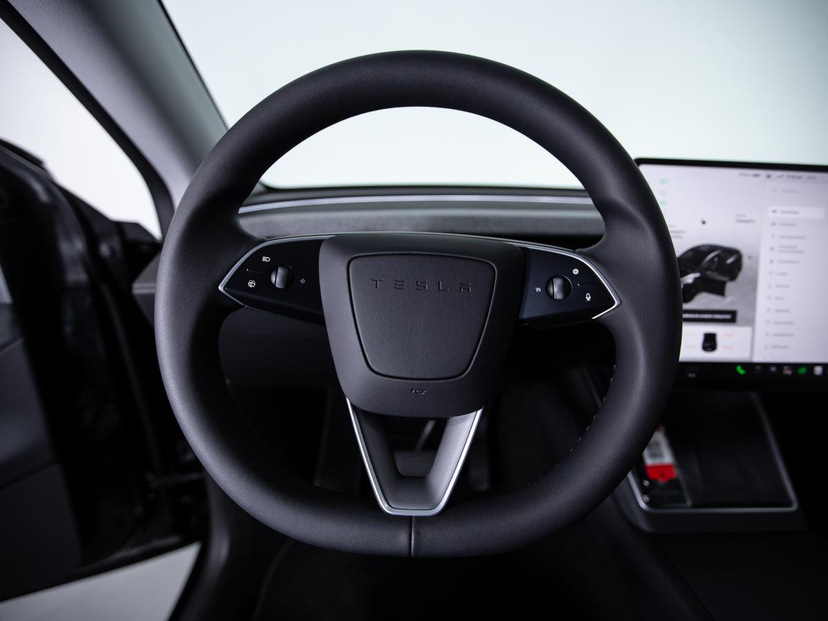 tesla-model-y-2025-eletrico-0cc