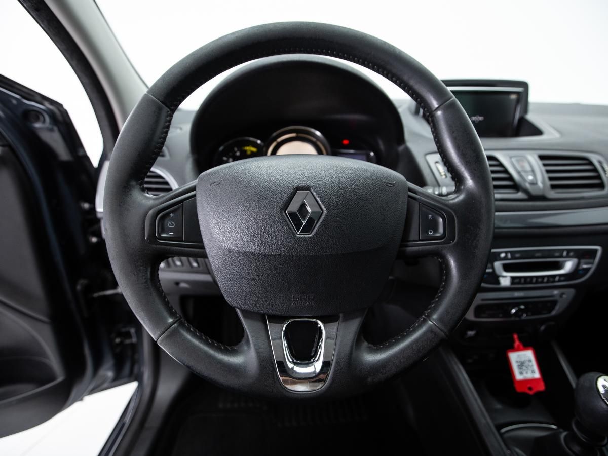 renault-megane-sport-tourer-2016-diesel-1461cc