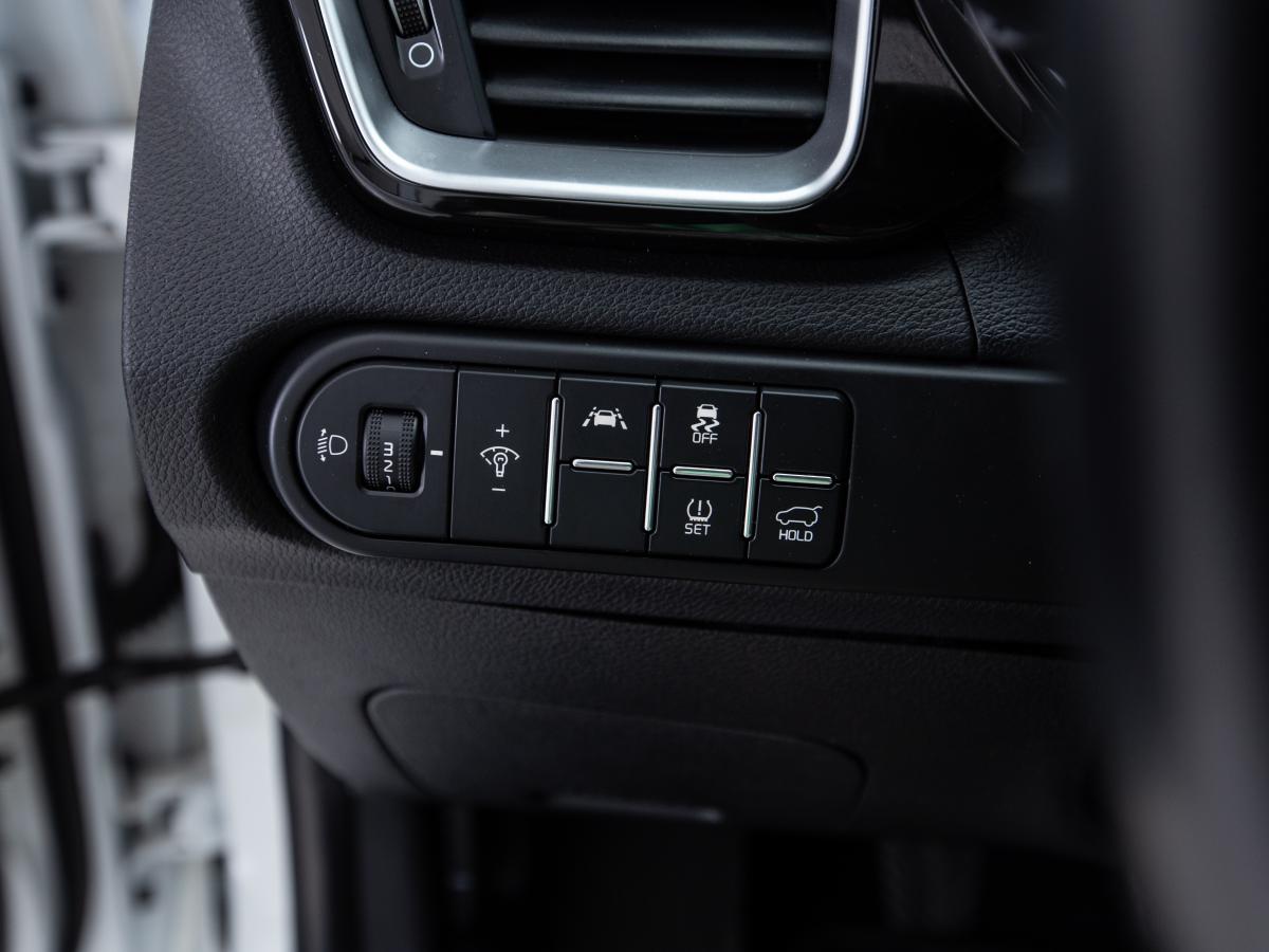 kia-ceed-sw-2020-diesel-1598cc