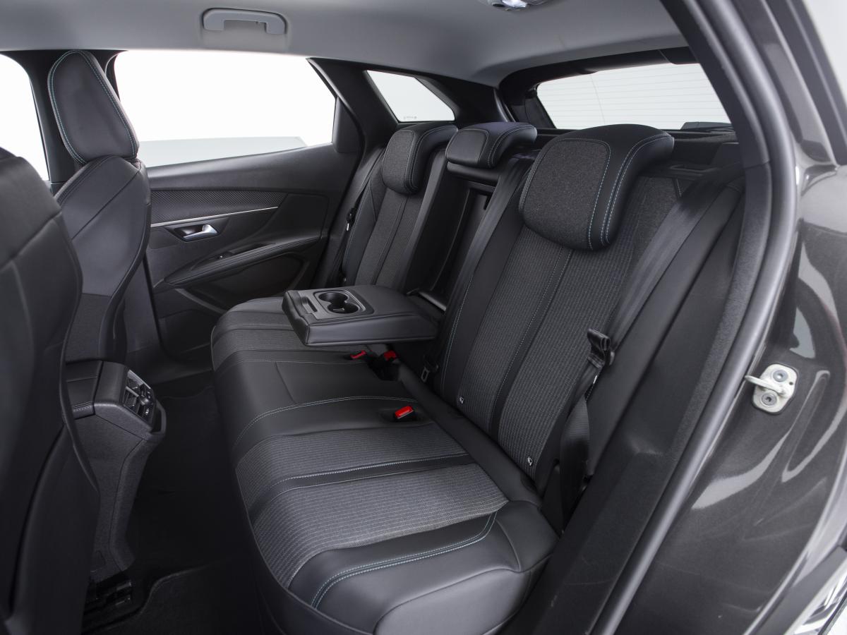 peugeot-3008-2022-hibrido-a-gasolina-1598cc