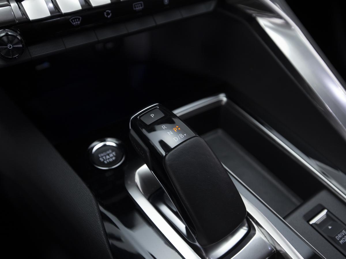 peugeot-3008-2022-hibrido-a-gasolina-1598cc