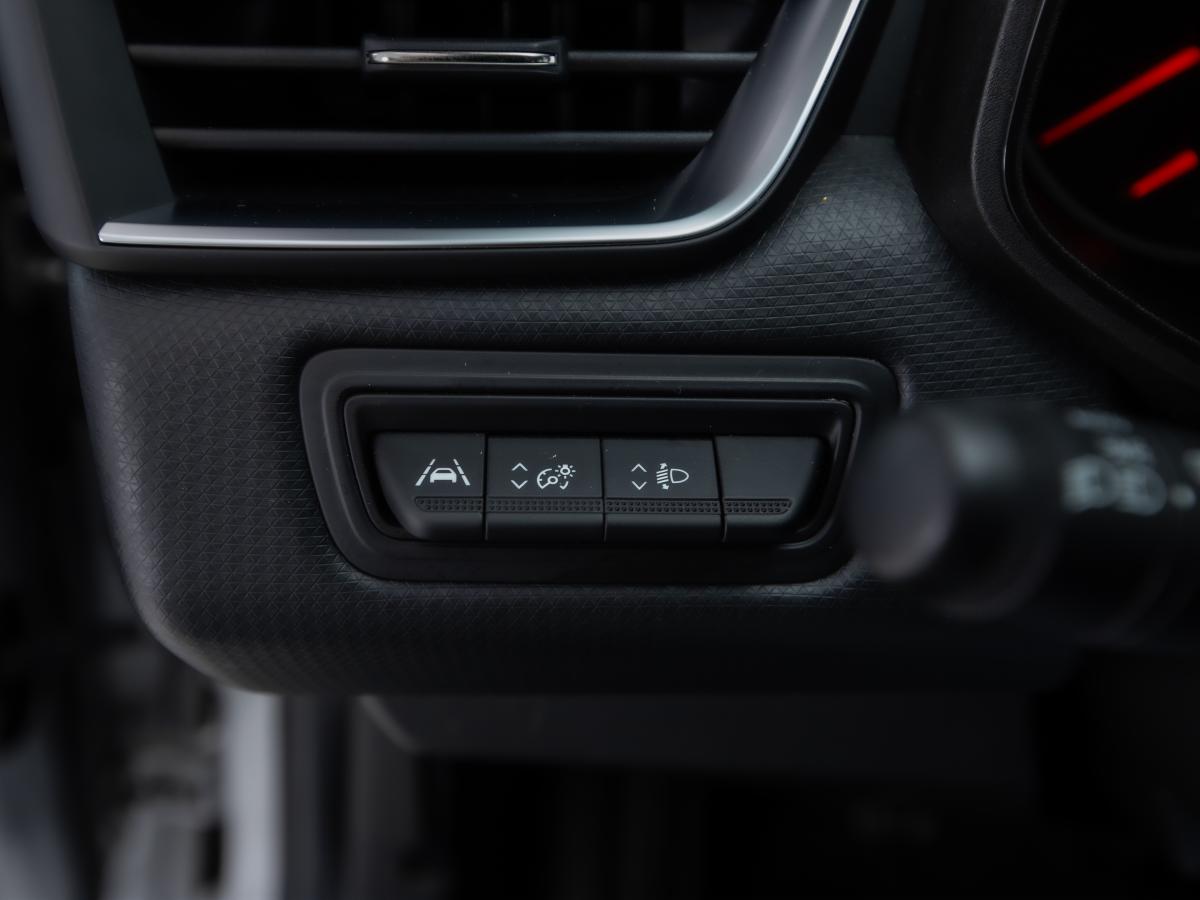 renault-clio-2023-gasolina-999cc