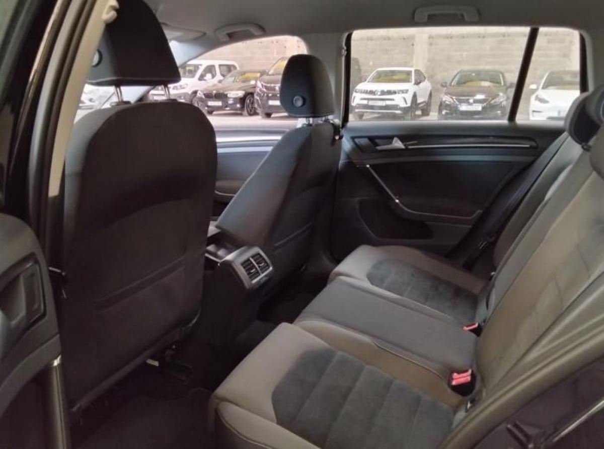volkswagen-golf-variant-2015-diesel-1968cc