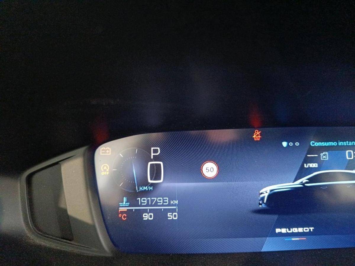 peugeot-308-2022-diesel-1499cc