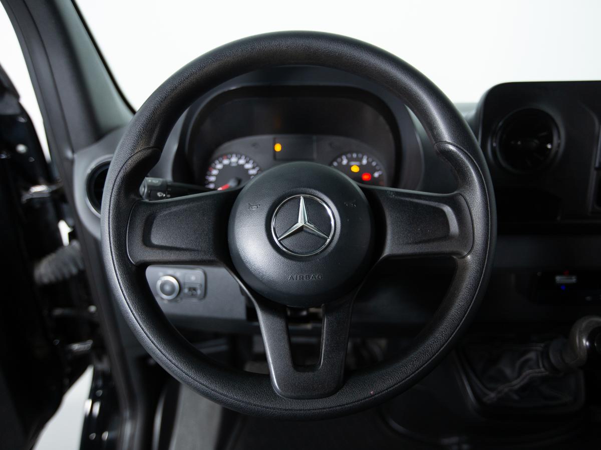 mercedes-benz-sprinter-2021-diesel-1950cc