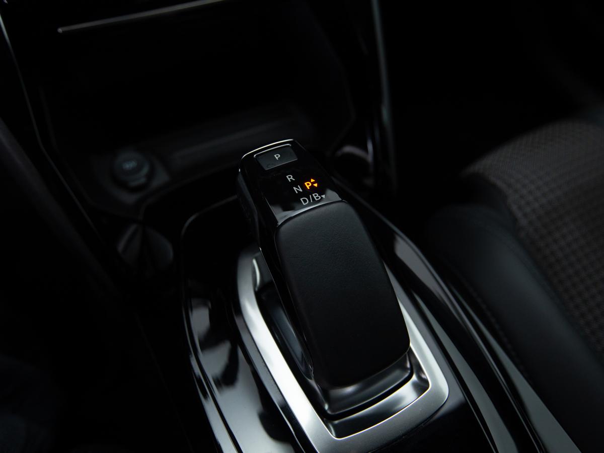 peugeot-e-2008-2021-eletrico-0cc