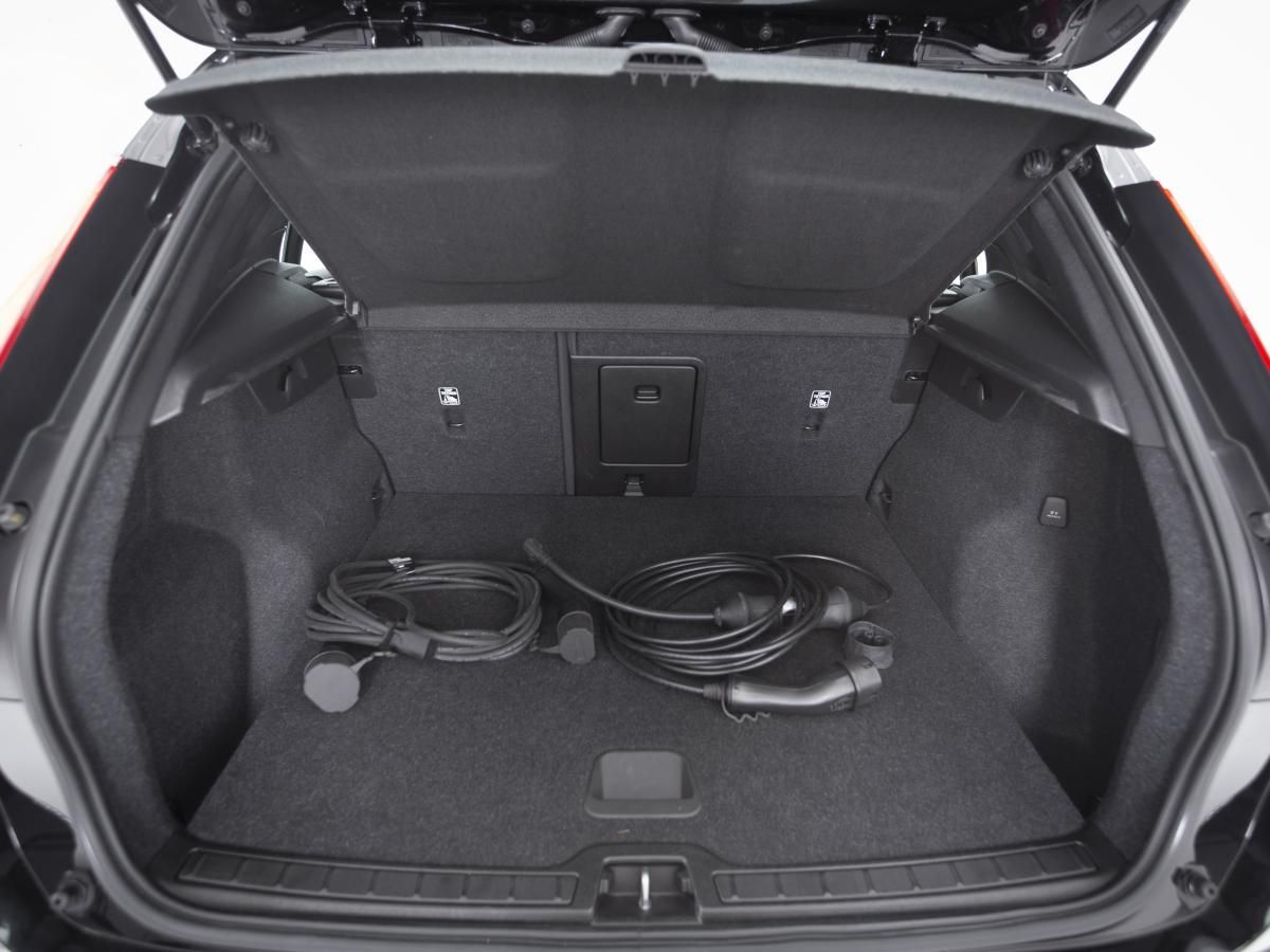 volvo-xc40-2021-hibrido-a-gasolina-1477cc