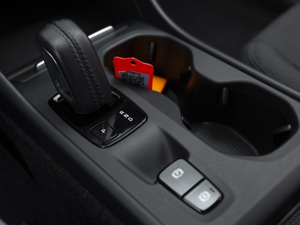 volvo-xc40-2021-hibrido-a-gasolina-1477cc
