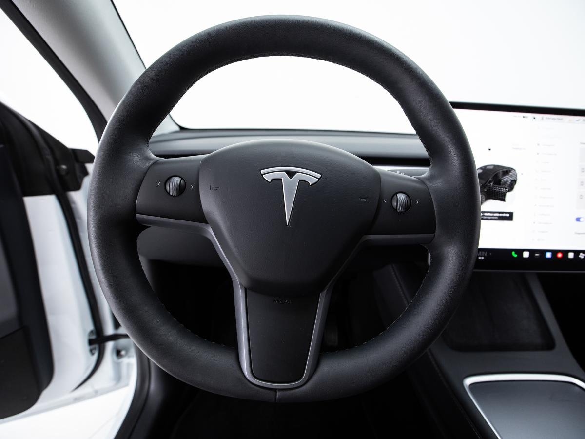 tesla-model-y-2023-eletrico-0cc