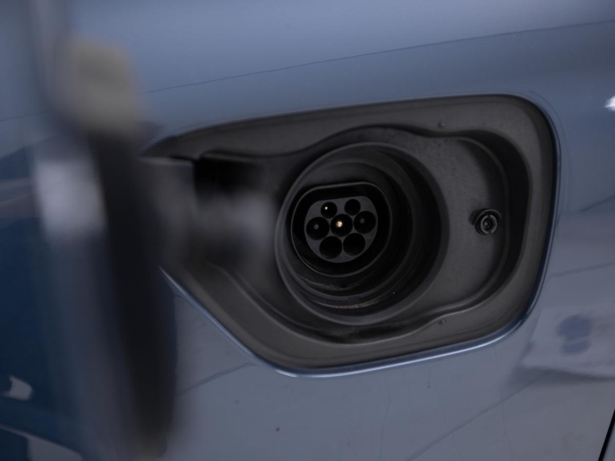 volvo-v60-2023-hibrido-a-gasolina-1969cc