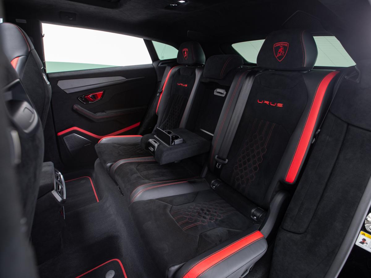 lamborghini-urus-2023-gasolina-3996cc