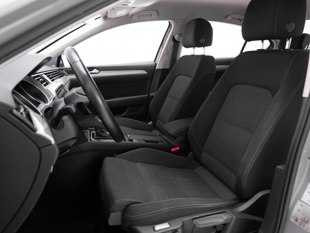 volkswagen-passat-2022-diesel-1968cc