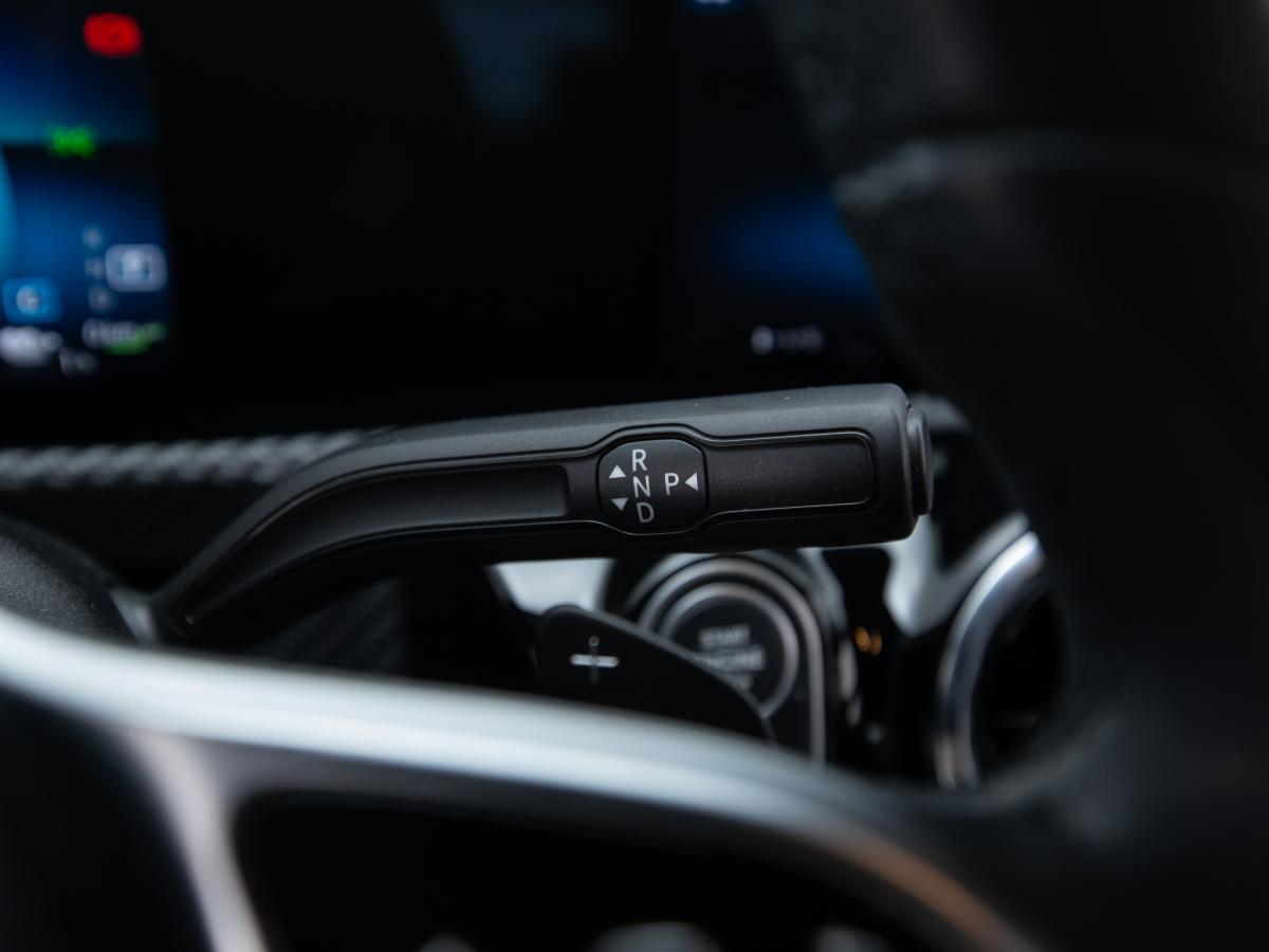 mercedes-benz-classe-a-2022-hibrido-a-gasolina-1332cc