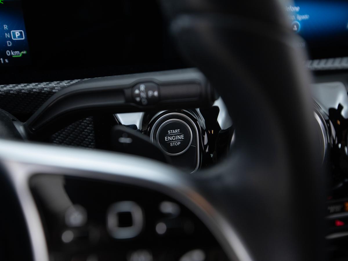 mercedes-benz-classe-a-2022-hibrido-a-gasolina-1332cc