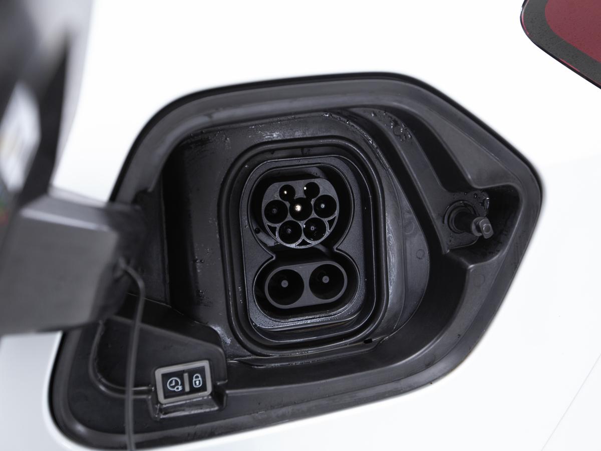 opel-corsa-2022-eletrico-0cc