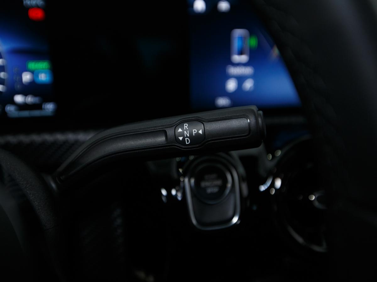 mercedes-benz-classe-a-2023-hibrido-a-gasolina-1332cc