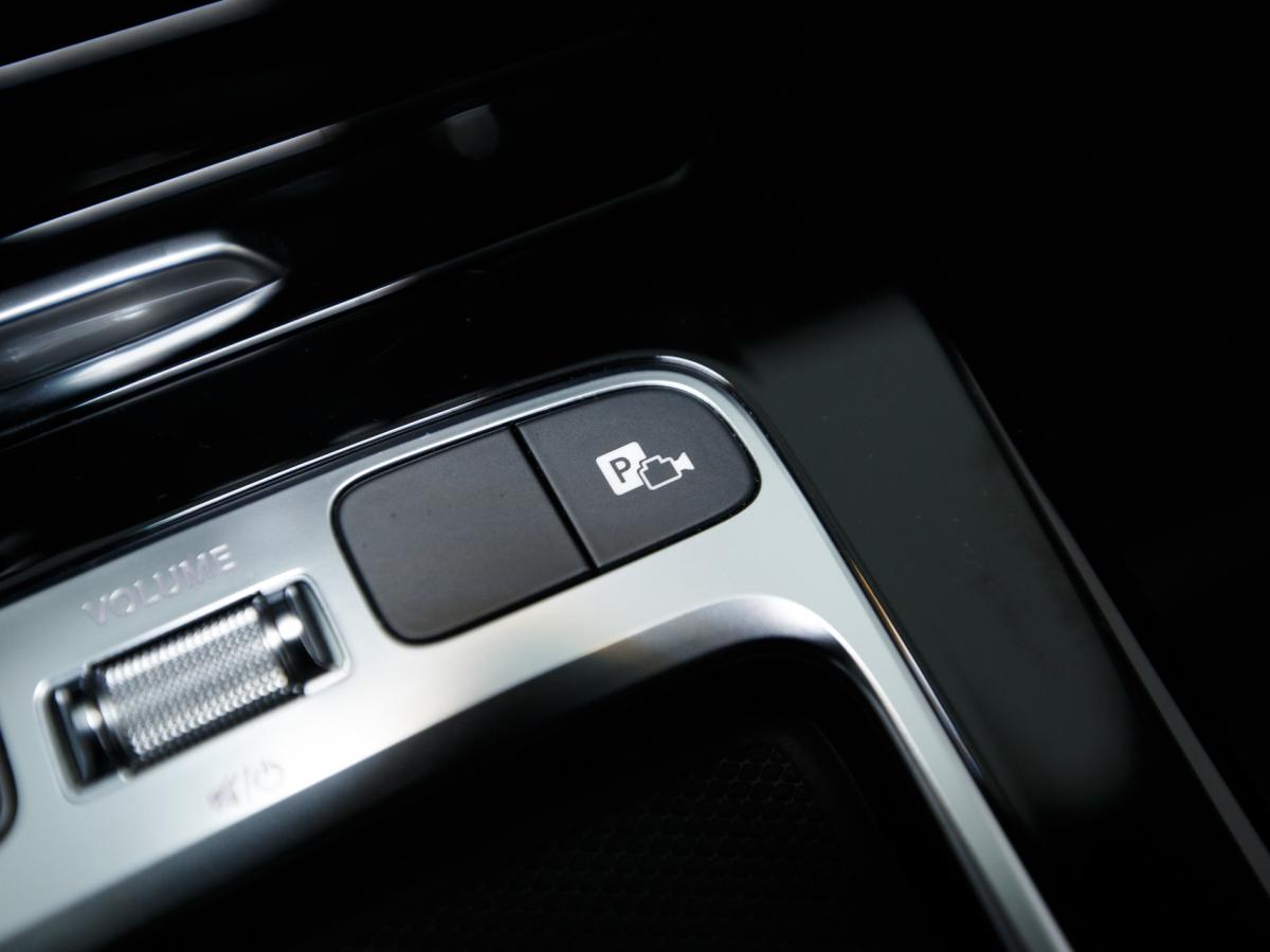 mercedes-benz-classe-a-2023-hibrido-a-gasolina-1332cc