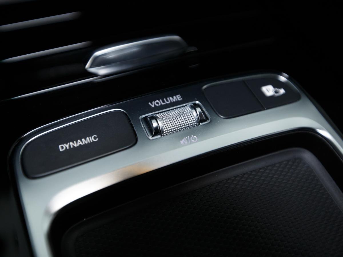 mercedes-benz-classe-a-2023-hibrido-a-gasolina-1332cc