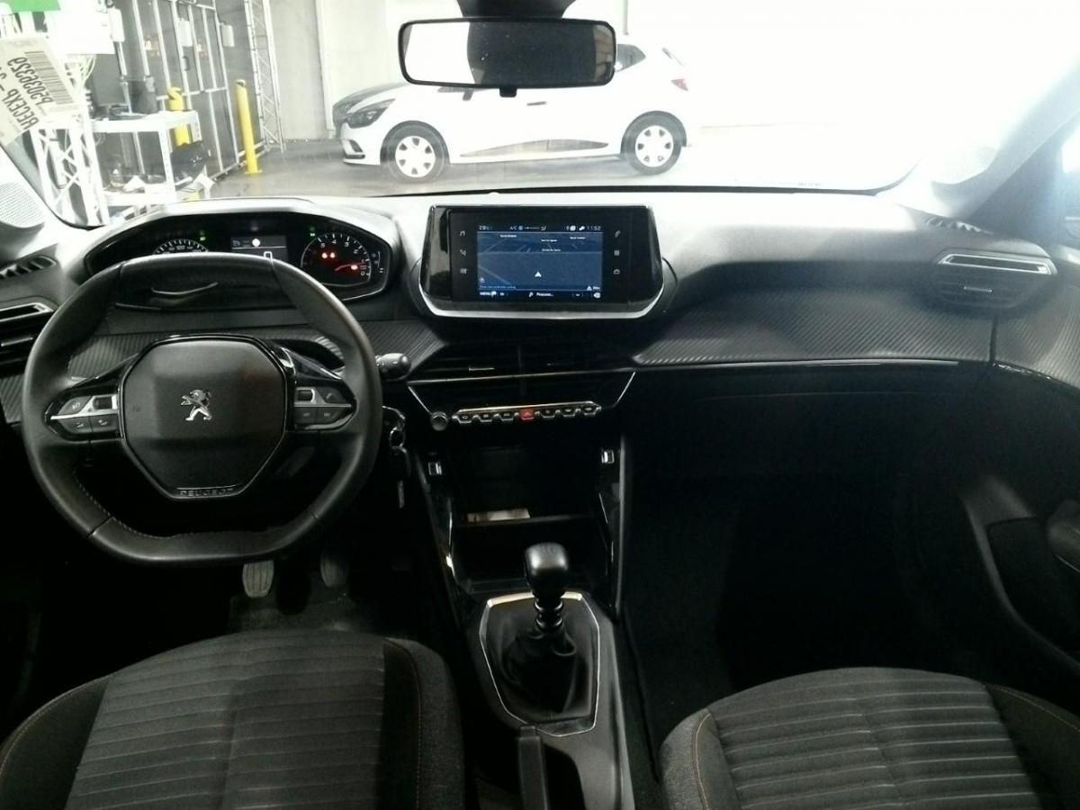 peugeot-208-2023-gasolina-1199cc