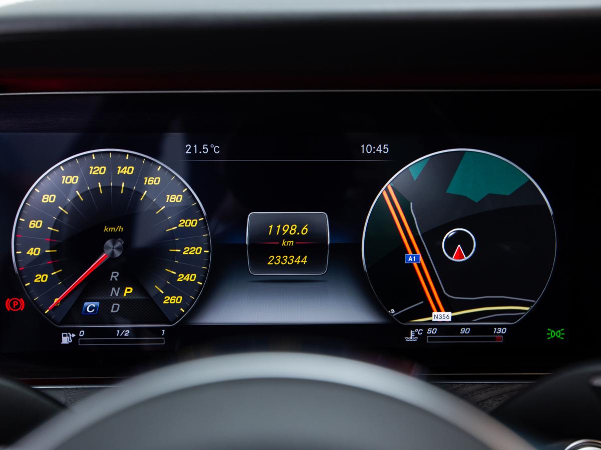 mercedes-benz-cls-2018-diesel-2925cc