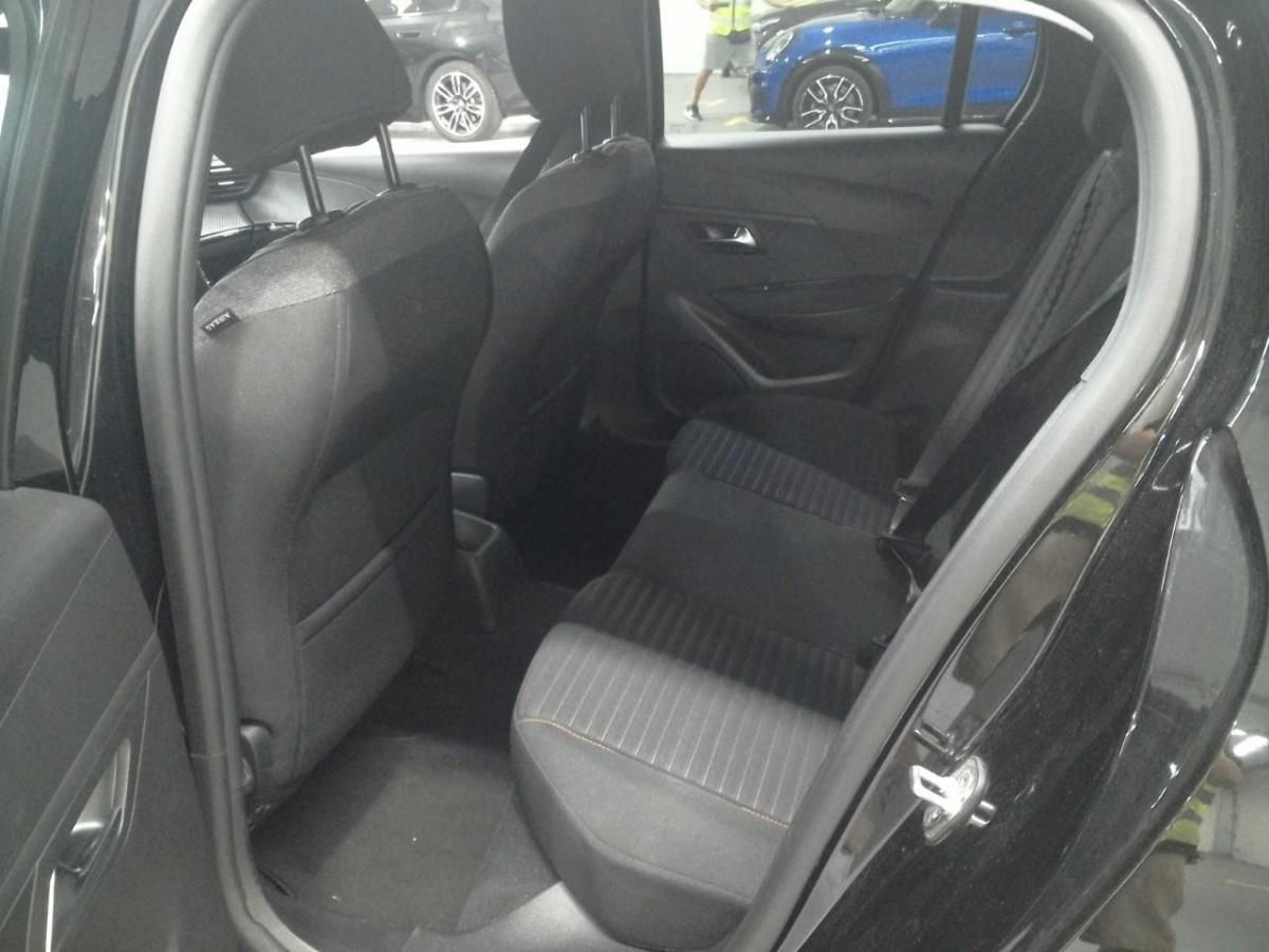 peugeot-208-2023-gasolina-1199cc
