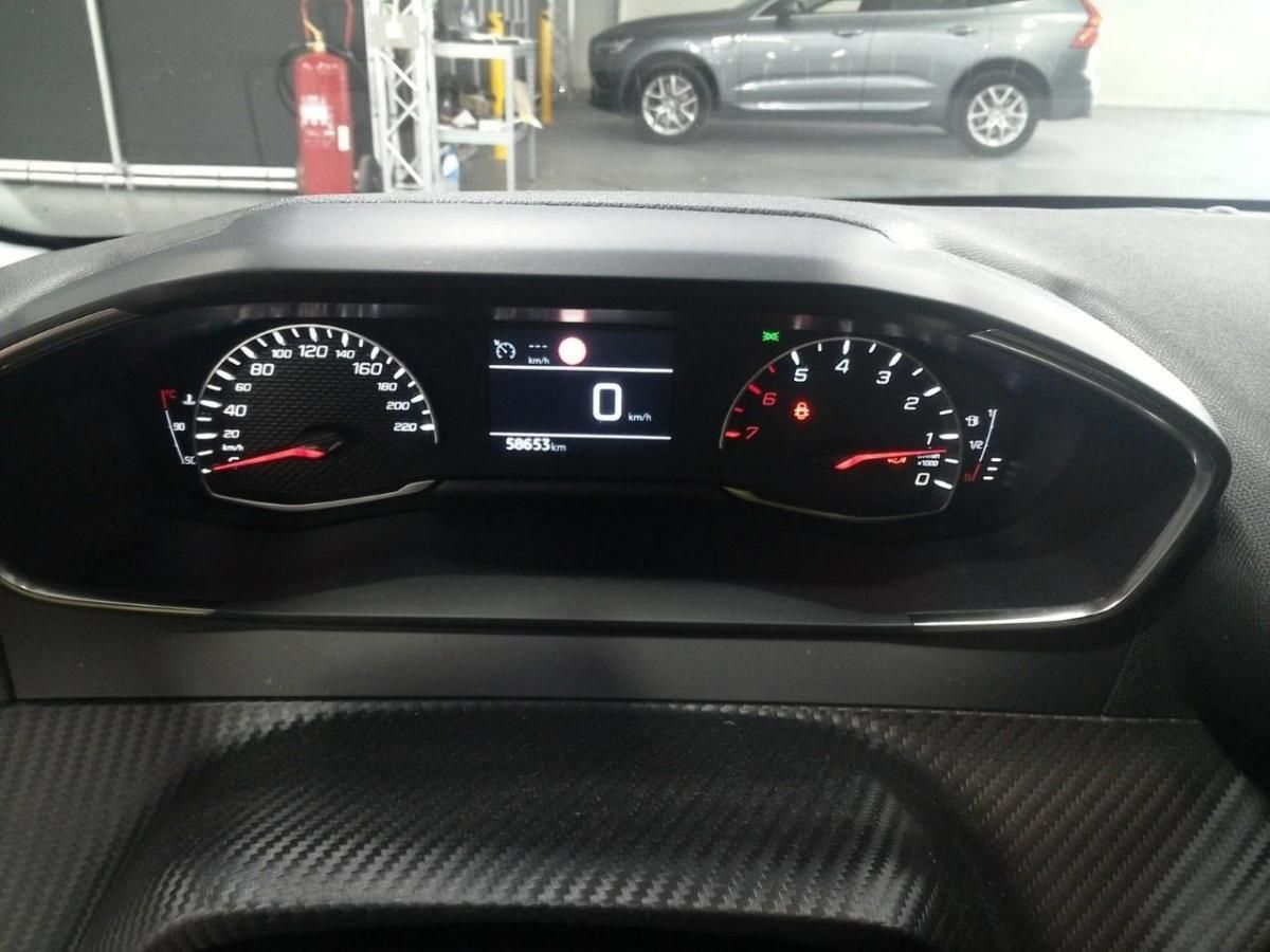 peugeot-208-2023-gasolina-1199cc