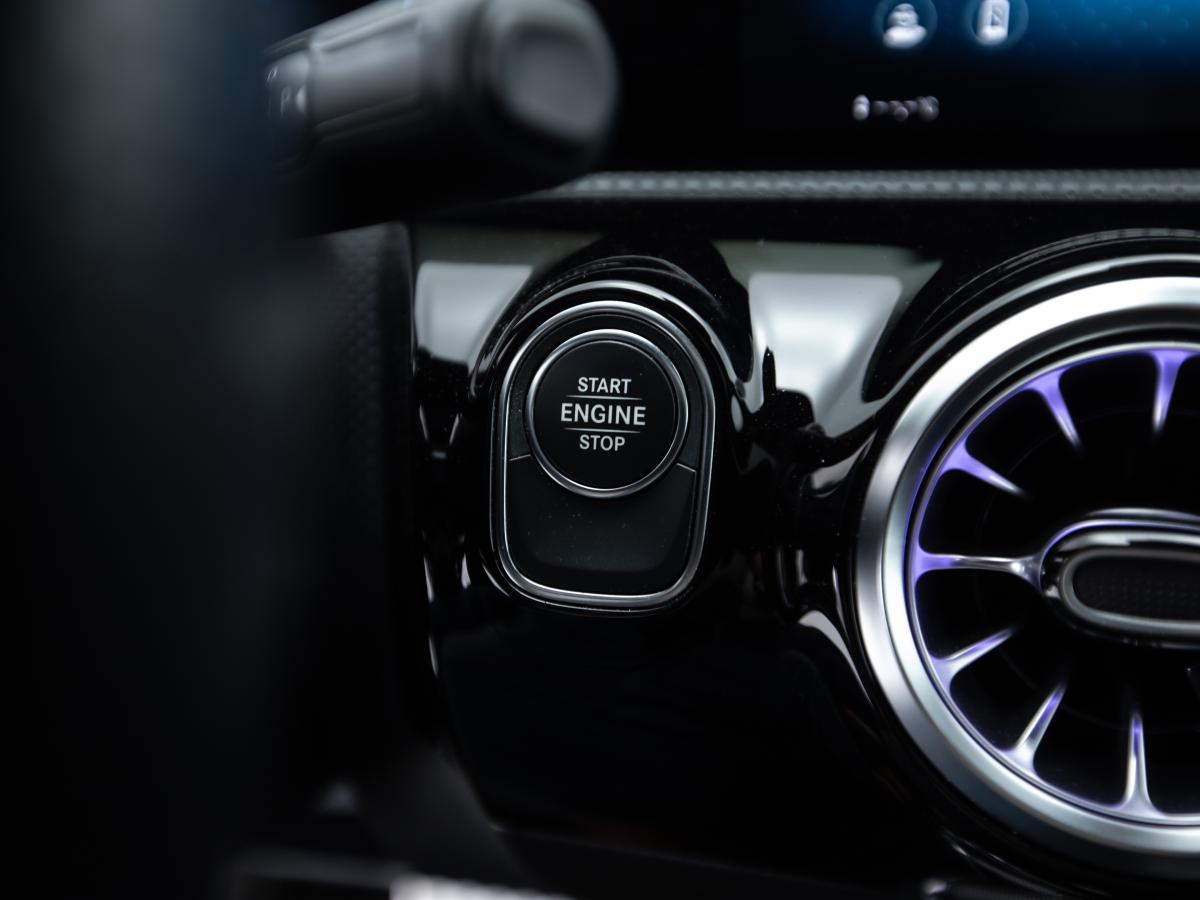 mercedes-benz-cla-2021-hibrido-a-gasolina-1332cc