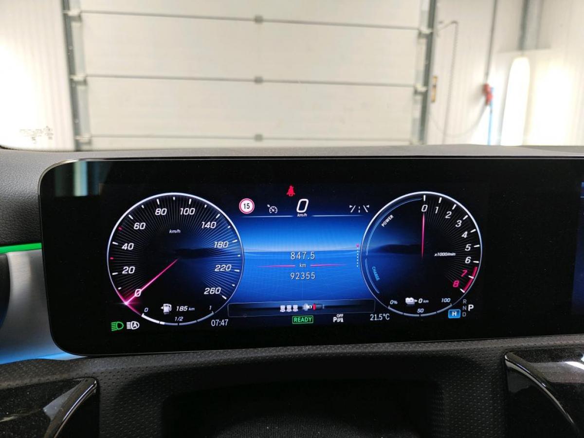 mercedes-benz-classe-a-2023-hibrido-a-gasolina-1332cc