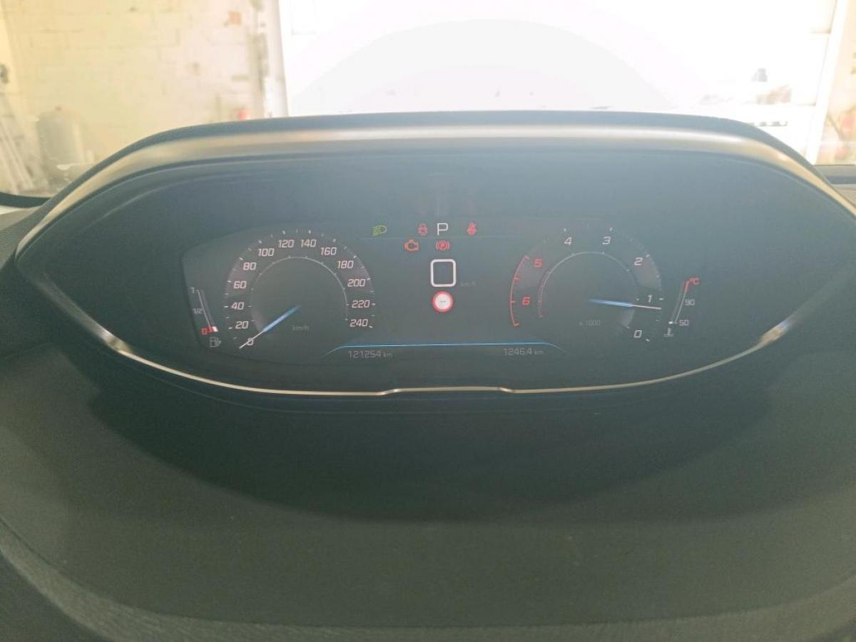 peugeot-5008-2021-diesel-1499cc