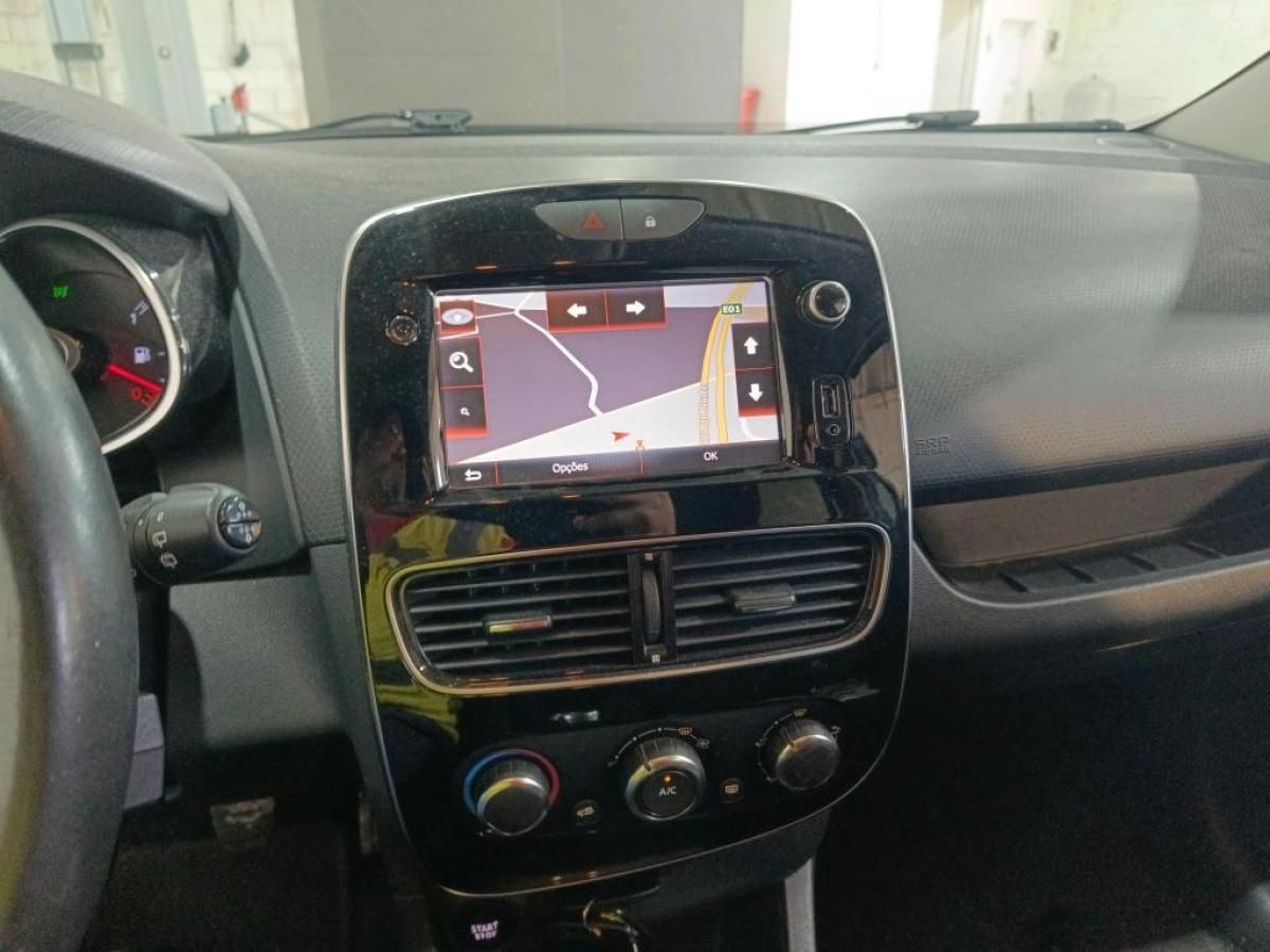 renault-clio-sport-tourer-2017-diesel-1461cc