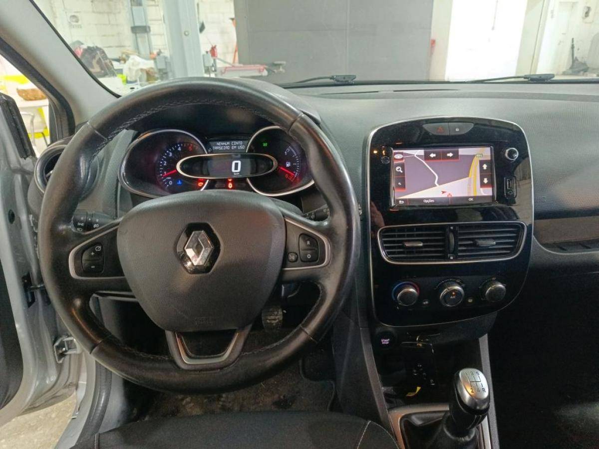 renault-clio-sport-tourer-2017-diesel-1461cc