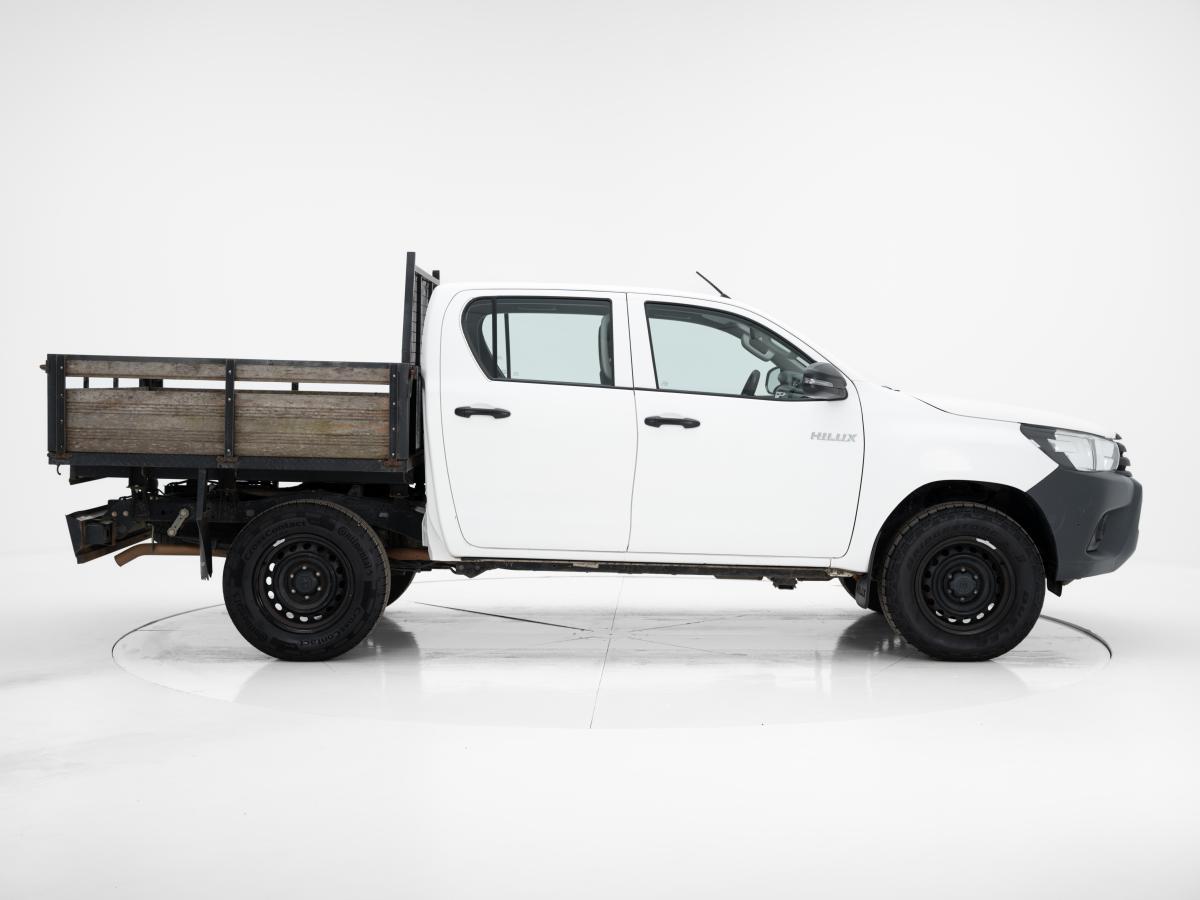 toyota-hilux-2020-diesel-2393cc