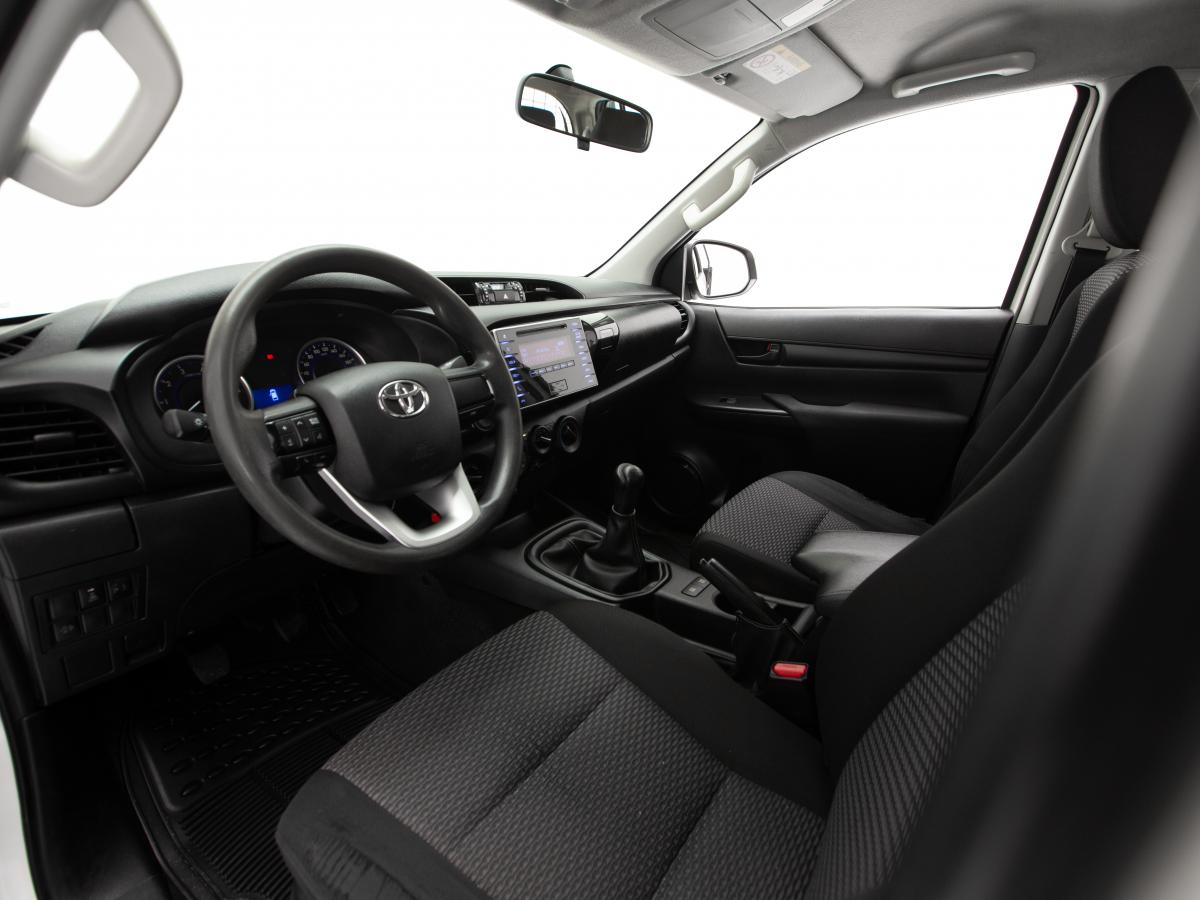 toyota-hilux-2020-diesel-2393cc