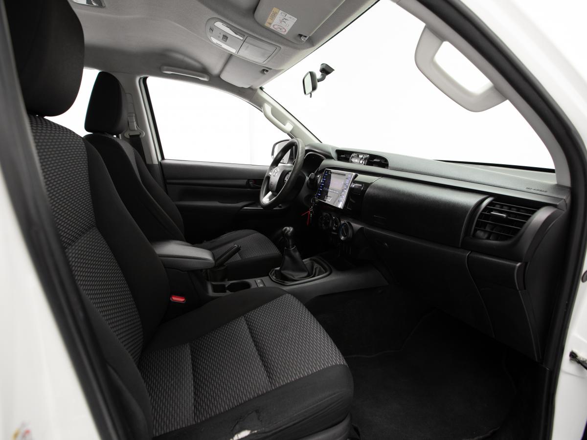 toyota-hilux-2020-diesel-2393cc