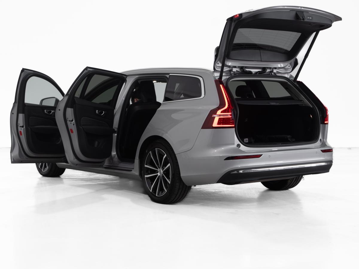 volvo-v60-2023-hibrido-a-gasolina-1969cc