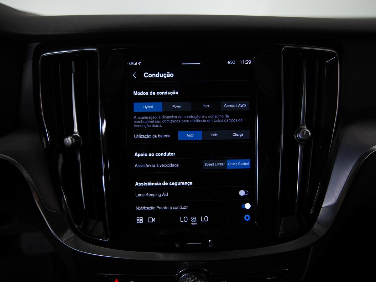 volvo-v60-2023-hibrido-a-gasolina-1969cc
