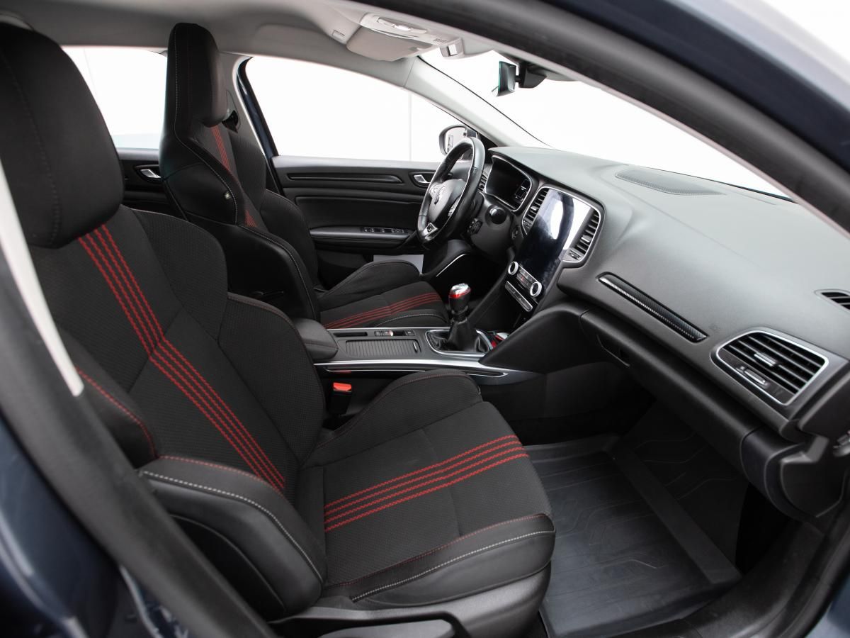renault-megane-sport-tourer-2022-diesel-1461cc