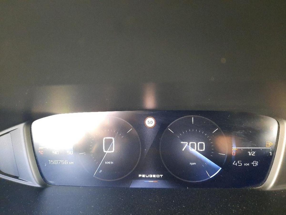 peugeot-308-sw-2022-diesel-1499cc