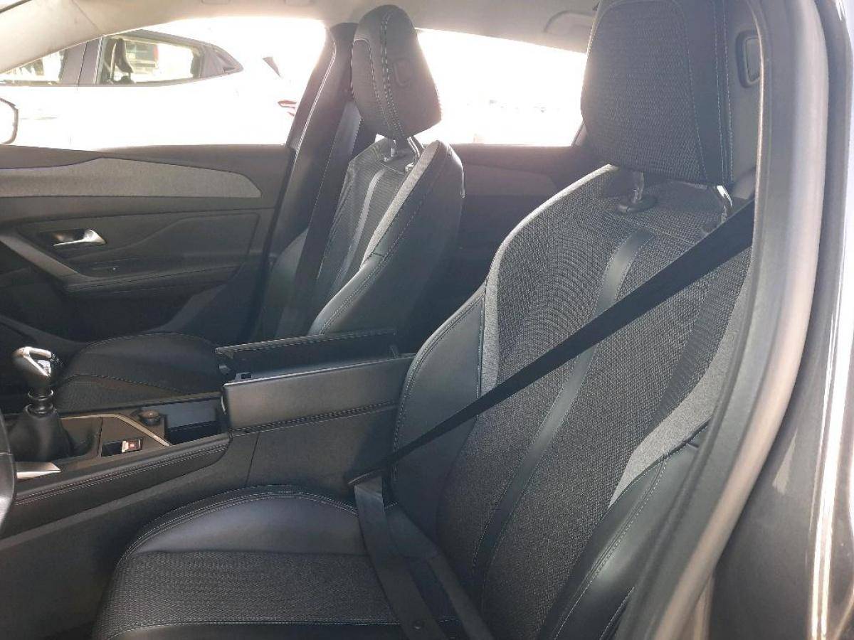 peugeot-308-sw-2022-diesel-1499cc